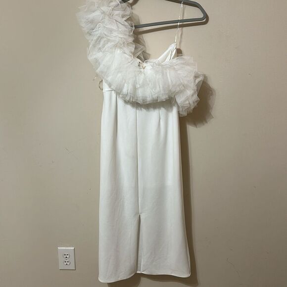 NWT Entro Bridal White Off Shoulder Dress - Picture 6 of 8